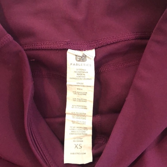 Fabletics high waisted purple cropped leggings XS - Picture 3 of 5
